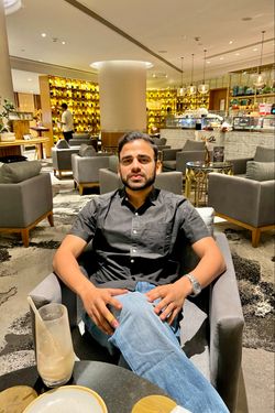 Vivek Singh's photo