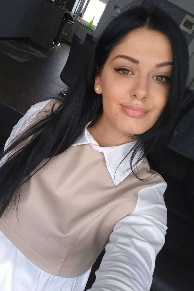 93036668 8209 medium large