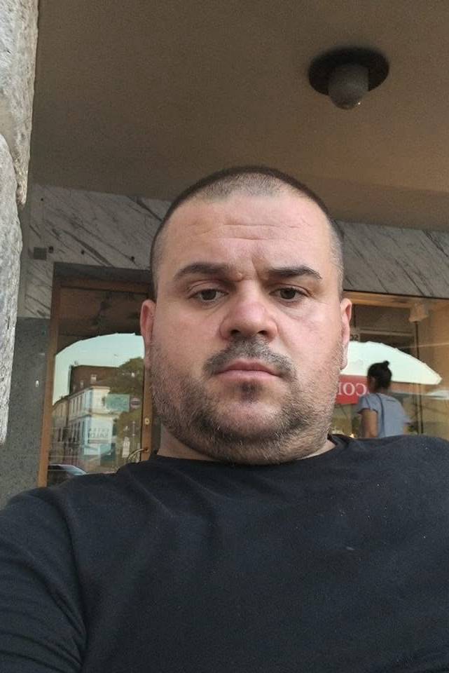 92288341 125 medium large