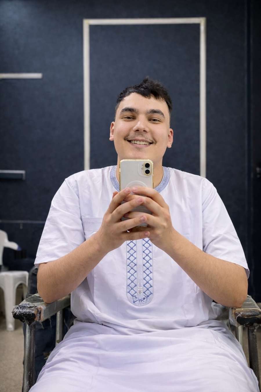 92673805 1653 medium large