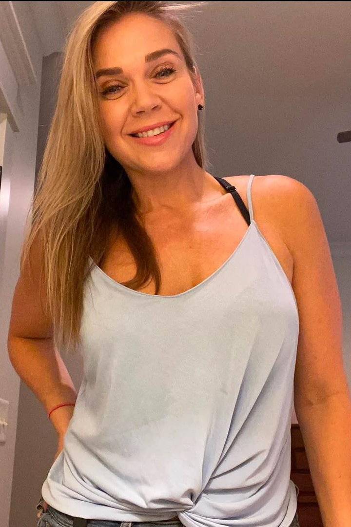 91159493 320 medium large