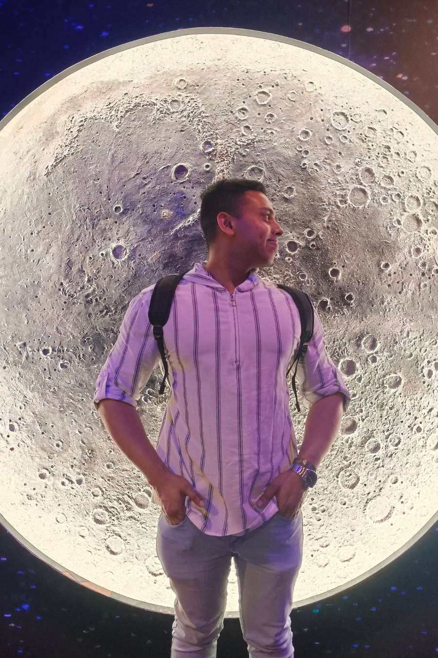 22324282 1353 medium large