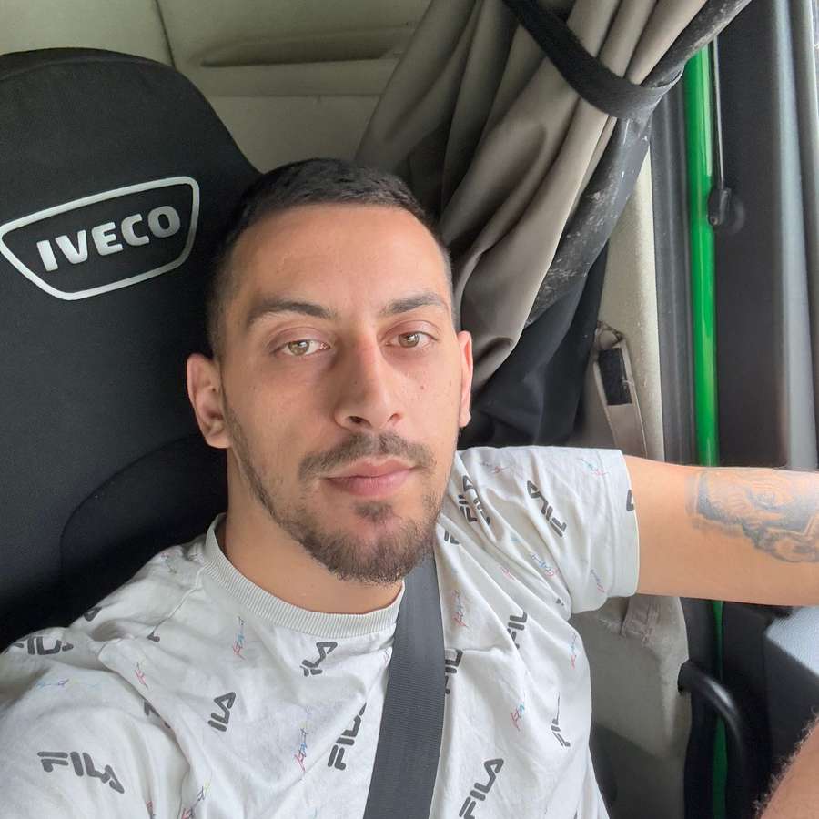 87036639 179 medium large