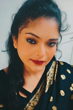 Sannidhi 's photo