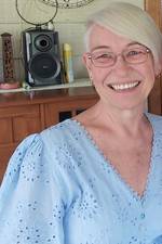 Authentic Woman's photo