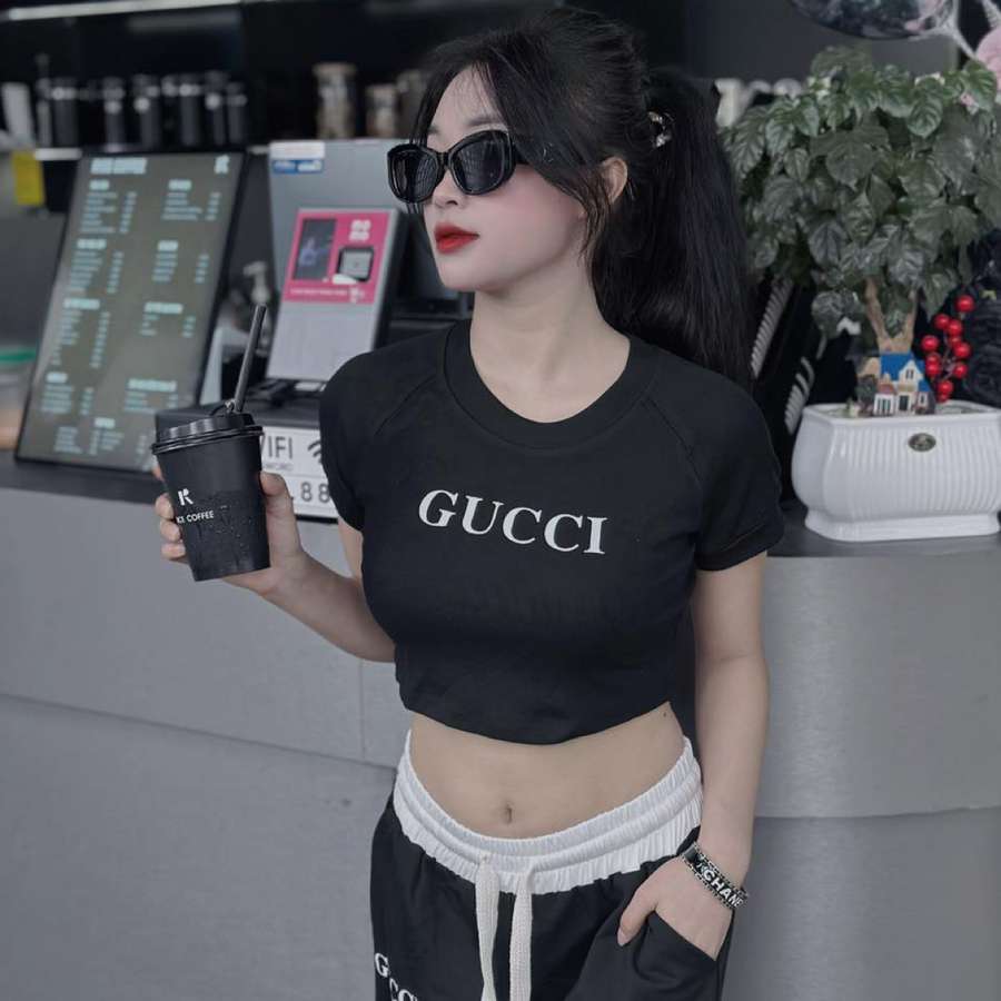 82153674 8704 medium large