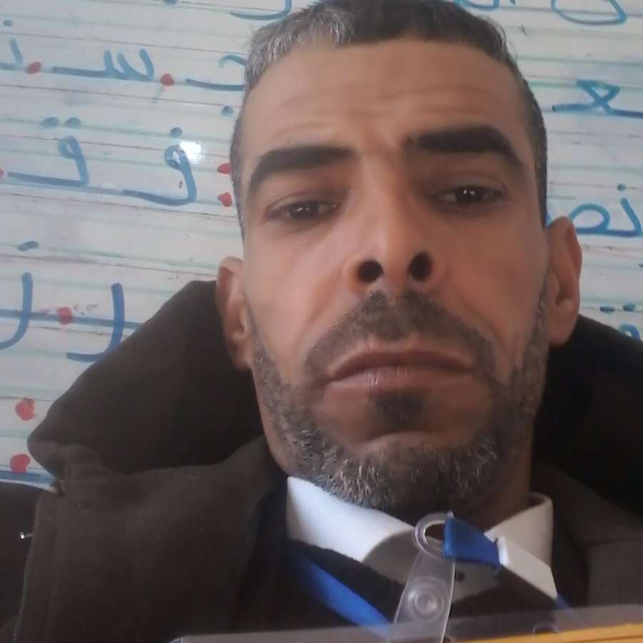 83404605 1053 medium large