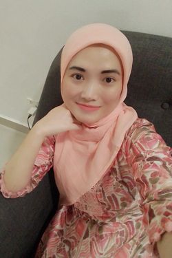 Febri Putri's photo