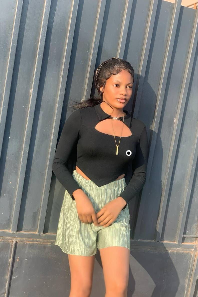 89872023 7702 medium large