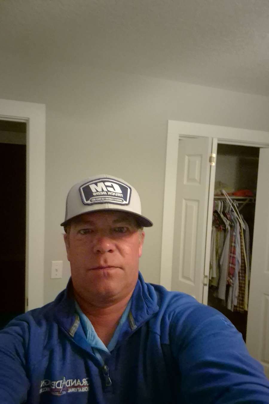 90333054 937 medium large