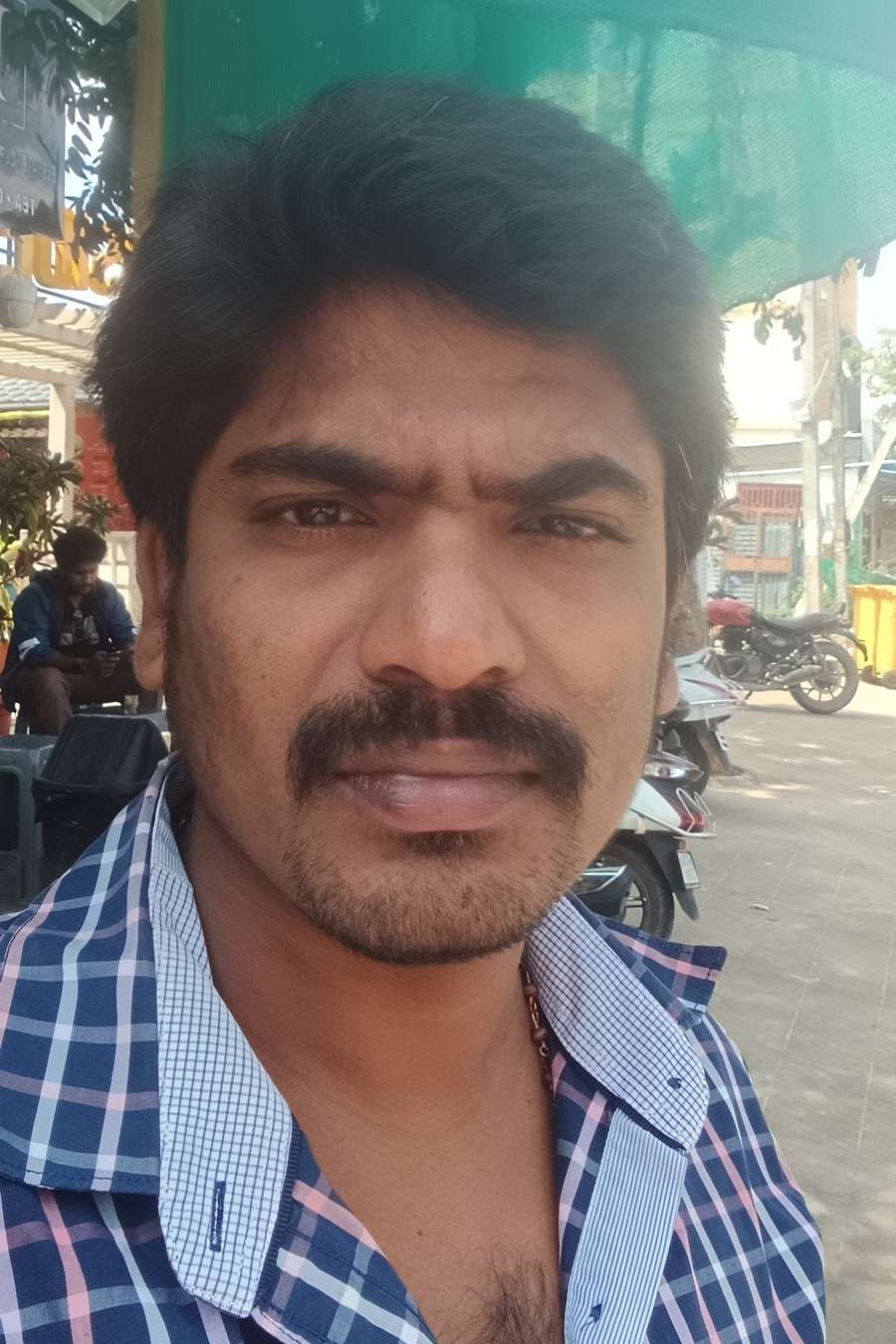 92128654 8341 medium large