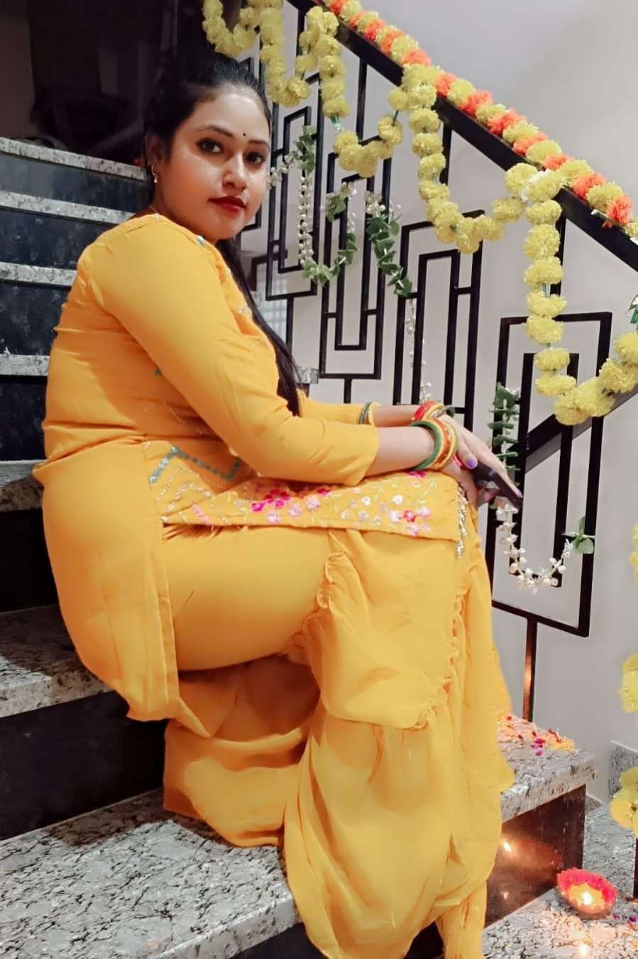89009632 1385 medium large