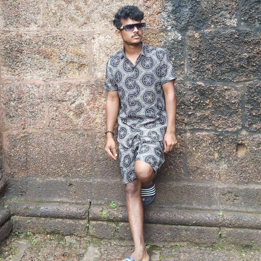 83835820 1763 medium large