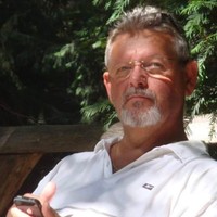 Roland Taylor 's photo