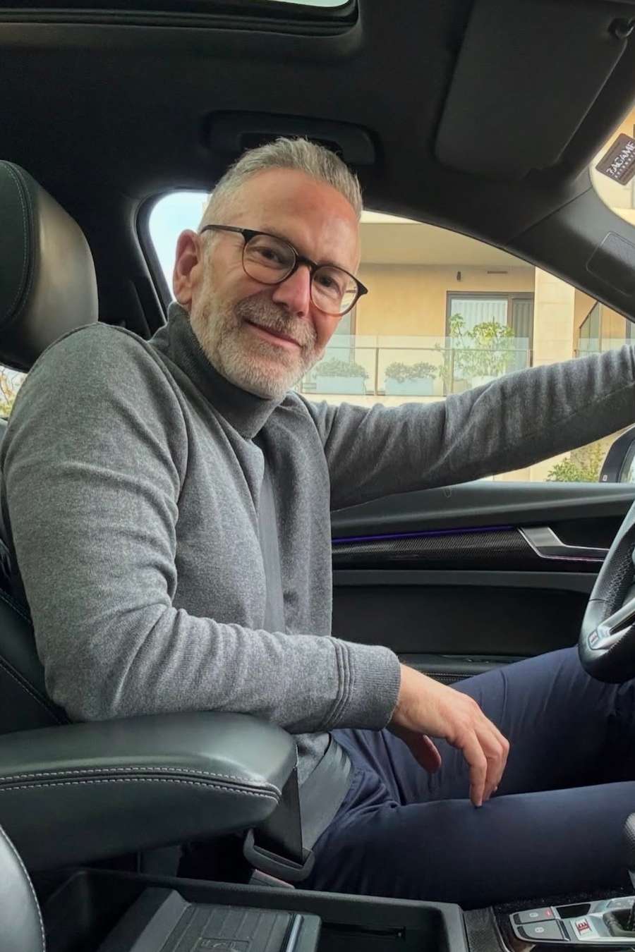 90174755 7023 medium large