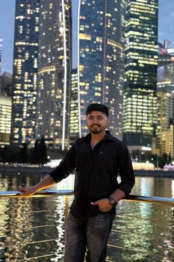 SHARMA KAPIL's photo