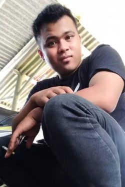 Akmal's photo
