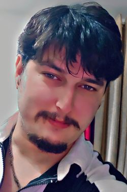 Saim khan's photo