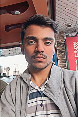 Huzaifa's photo