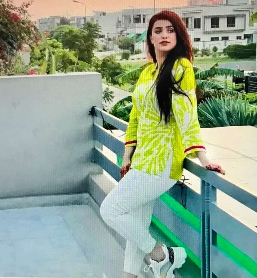 84994173 6522 medium large