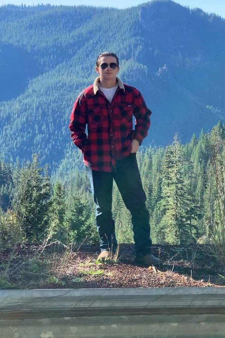 90647136 7034 medium large