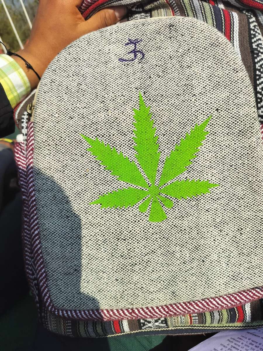 85282593 7929 medium large