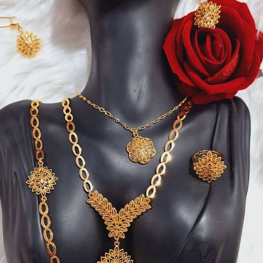 83946799 2108 medium large