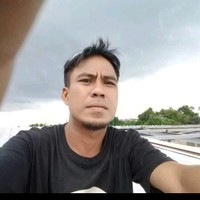 Justri Denny's photo