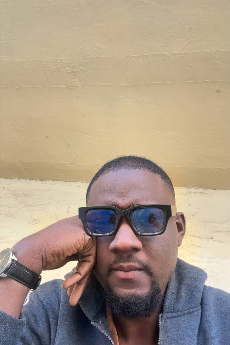 92071237 9121 medium large