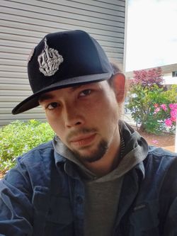 Andrew read bio's photo