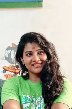 Dhivya 's photo