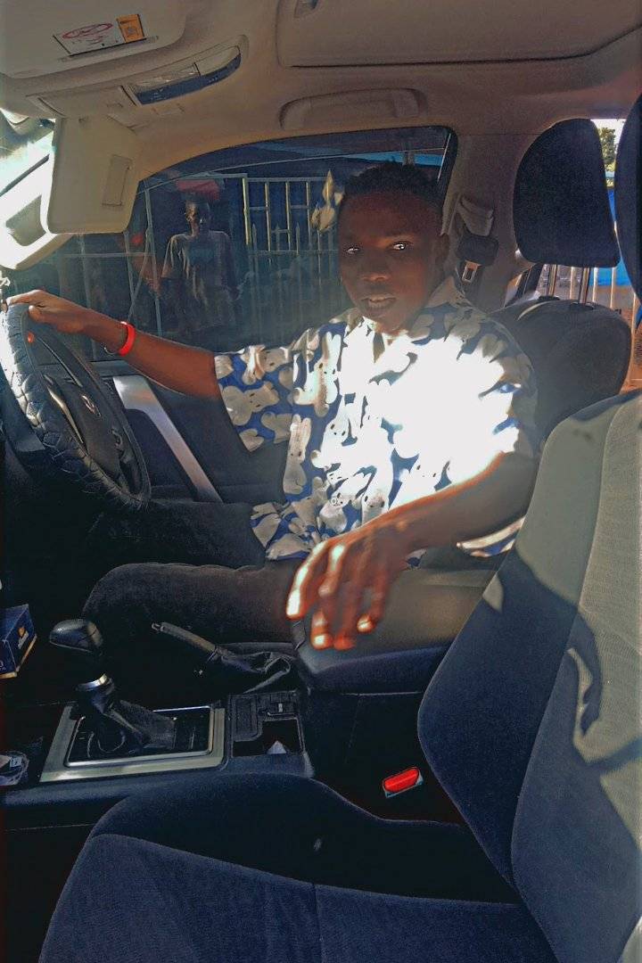 90519388 763 medium large