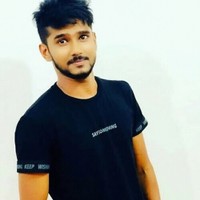 Litl bed boy's photo