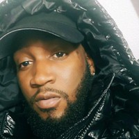 Supreme celebrity 's photo