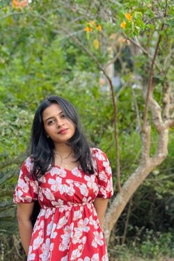 Komal Sharma's photo