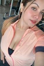 Anushka Sarkar 's photo