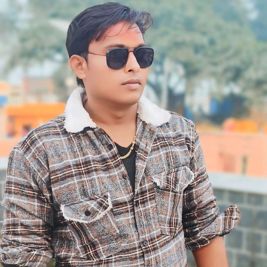 84823328 6405 medium large