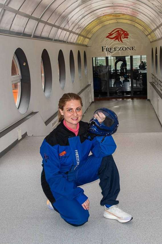 89193858 3574 medium large