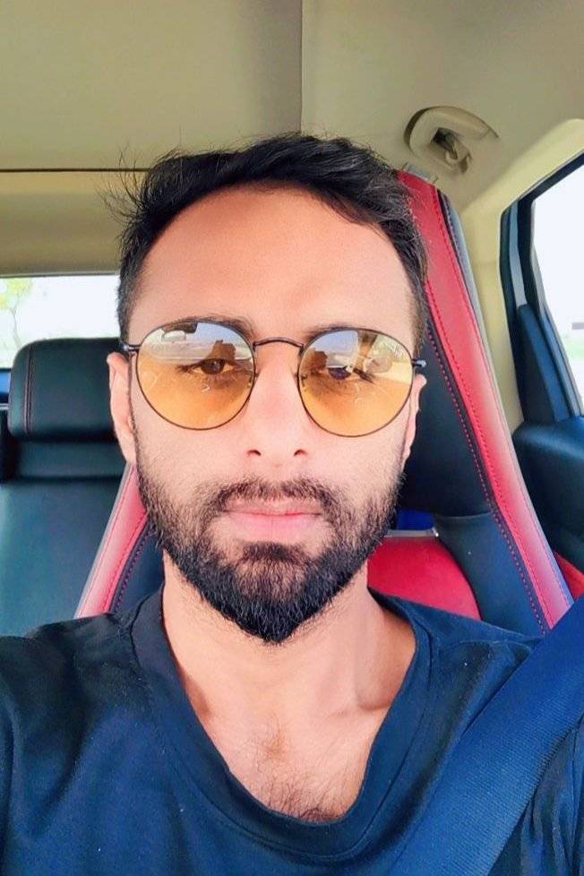 90385075 599 medium large