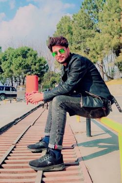 Seraj khan's photo