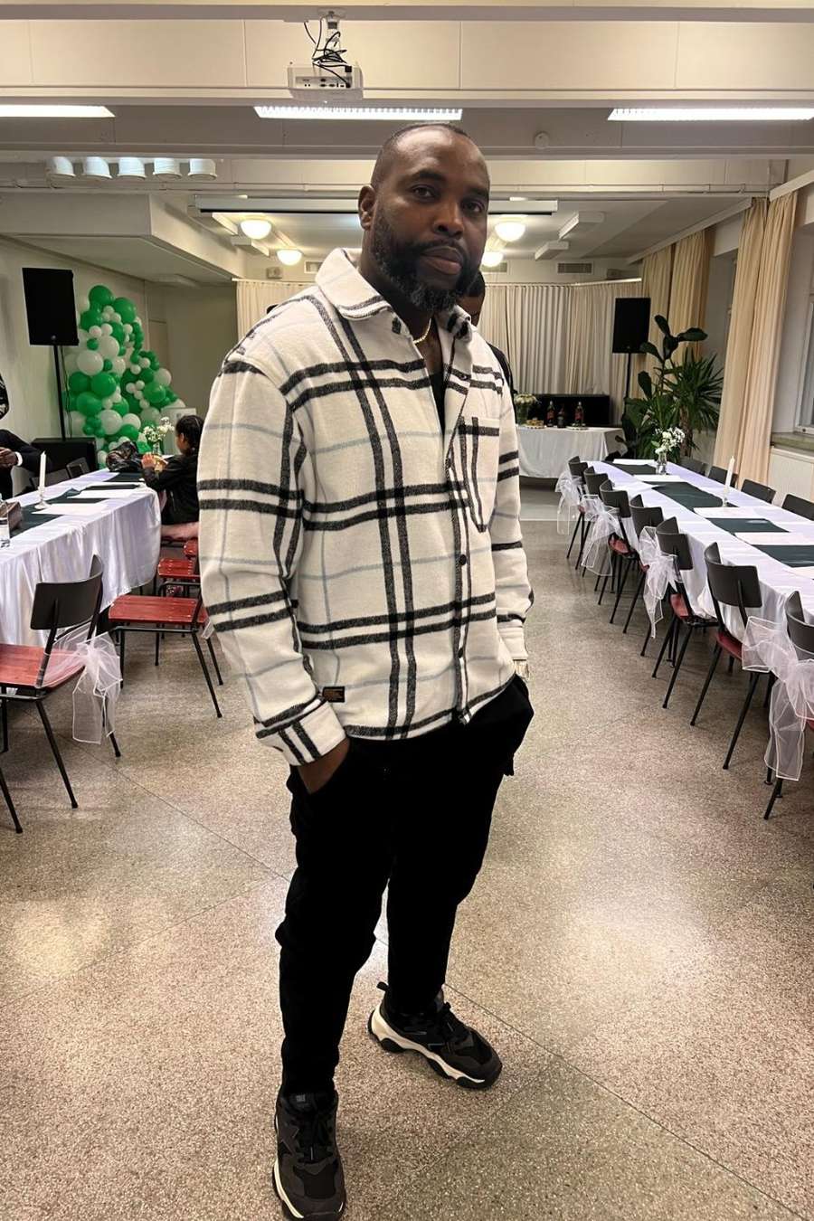 45366936 6748 medium large