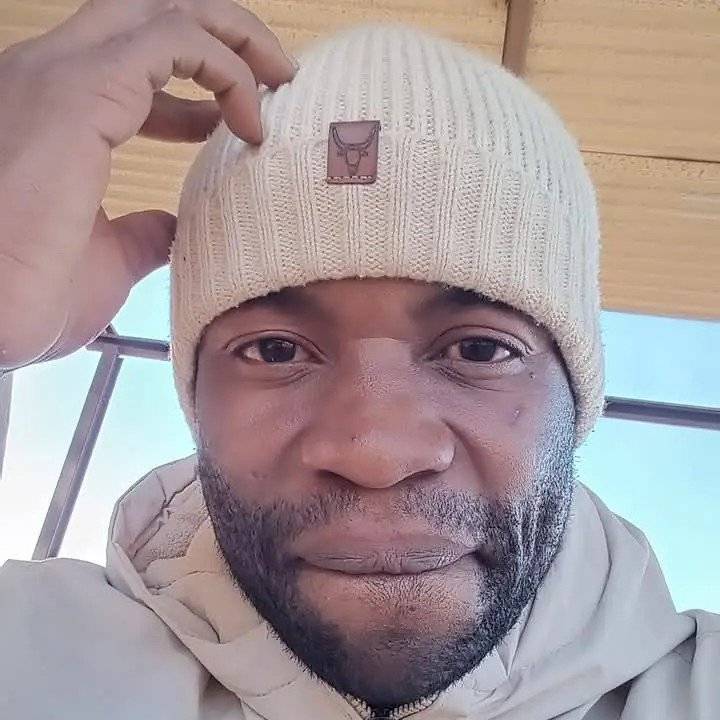 85719882 9202 medium large