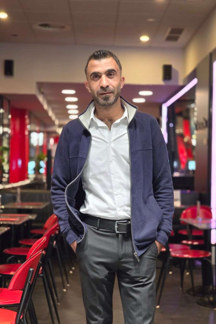 90298477 9446 medium large