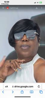 Akua Damptey 's photo