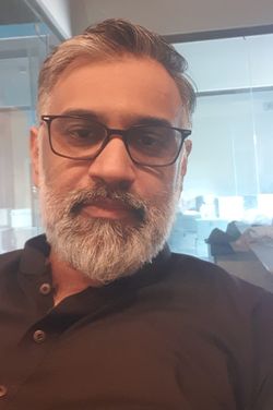 Umair Javed 's photo