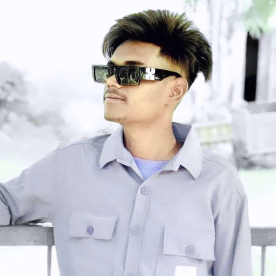 83690843 1144 medium large