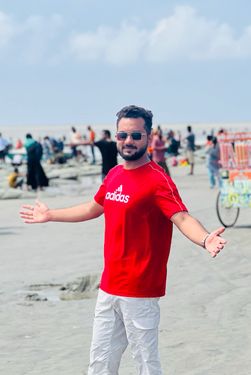 Ovik Shuvo's photo