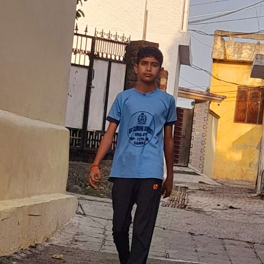 82998842 705 medium large