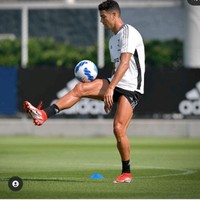 Navin shikhera's photo