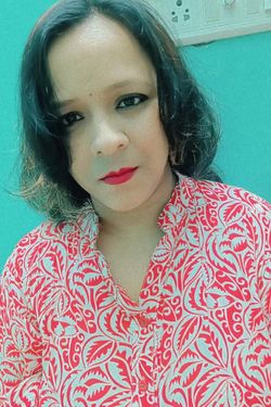 Tanuja Chakraborty's photo